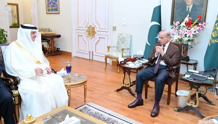 PM Urges Saudi Arabia to Press India for Regional 