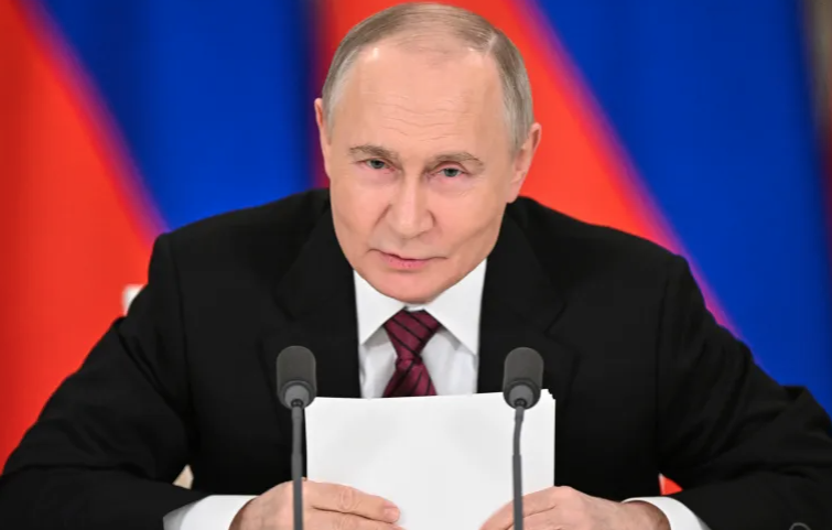 Kremlin Remains Tight-Lipped on Putin’s Attendan