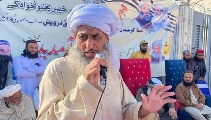 JUI-F Leader Mufti Kifayatullah Injured in Malakan