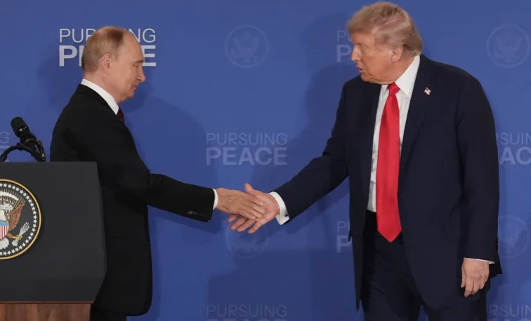 Analysts Say Putin Manipulated Trump During Alaska