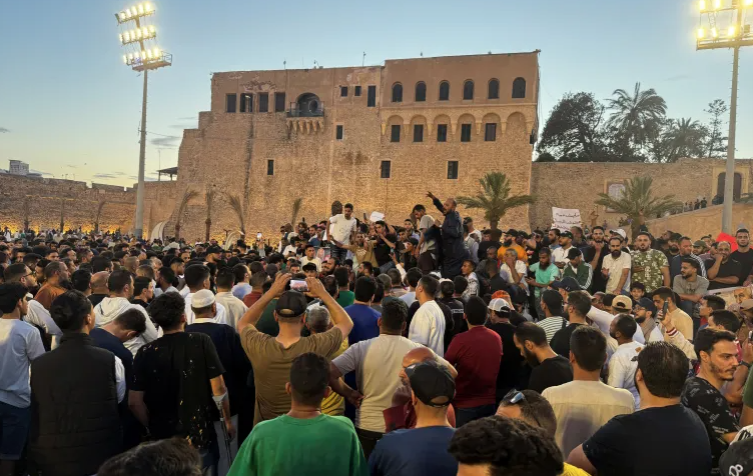 Libya Ministers Quit as Protests and Violence Esca