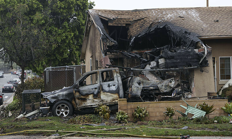 San Diego Plane Crash Destroys Homes and Cars, Mul