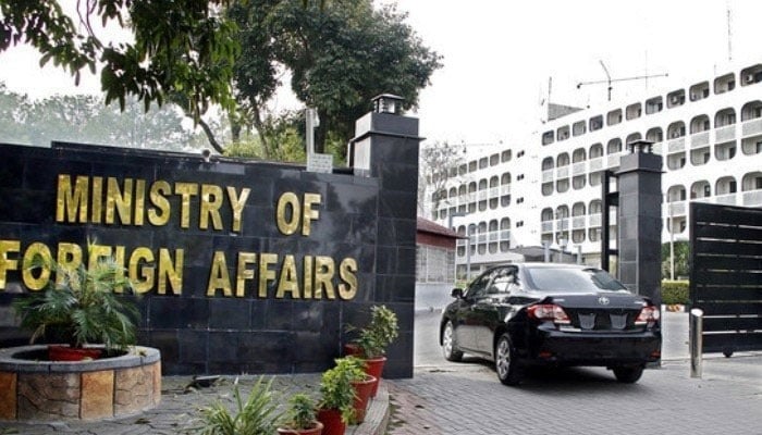 Pakistan Takes Retaliatory Diplomatic Action Against India, Orders Expulsion of Indian Diplomats