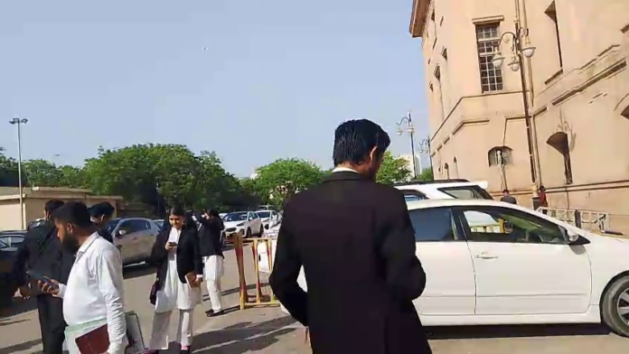 Lawyers Across Sindh Boycott Court Proceedings Ove