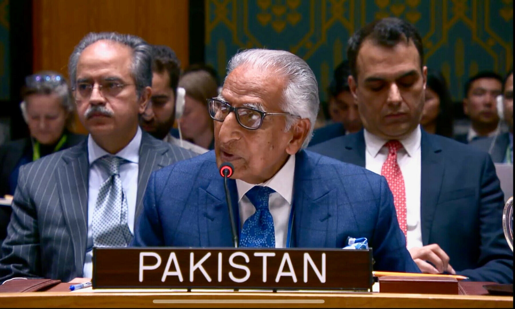 Pakistan Urges UNSC to Implement Resolutions on Kashmir