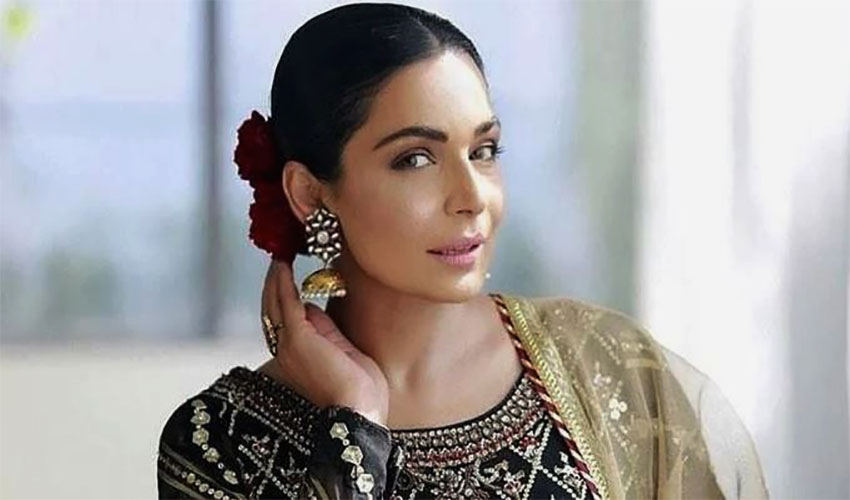 Actress Meera Calls on Government to Reduce Lipstick Prices Amidst Inflation