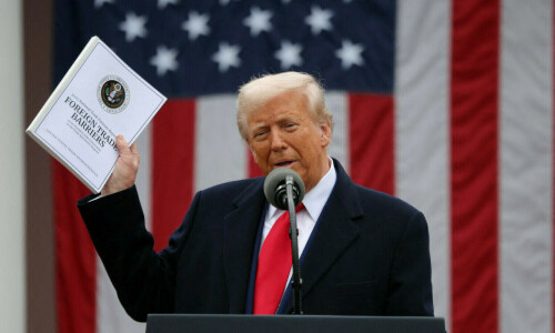 US Economic Slowdown Looms as Tariffs Impact Growth: Analysts Predict Contraction